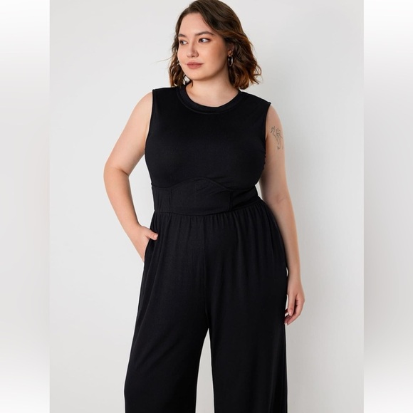 BloomChic Plus Size 3XL Black Sleeveless Jumpsuit us22-24 - Picture 3 of 7